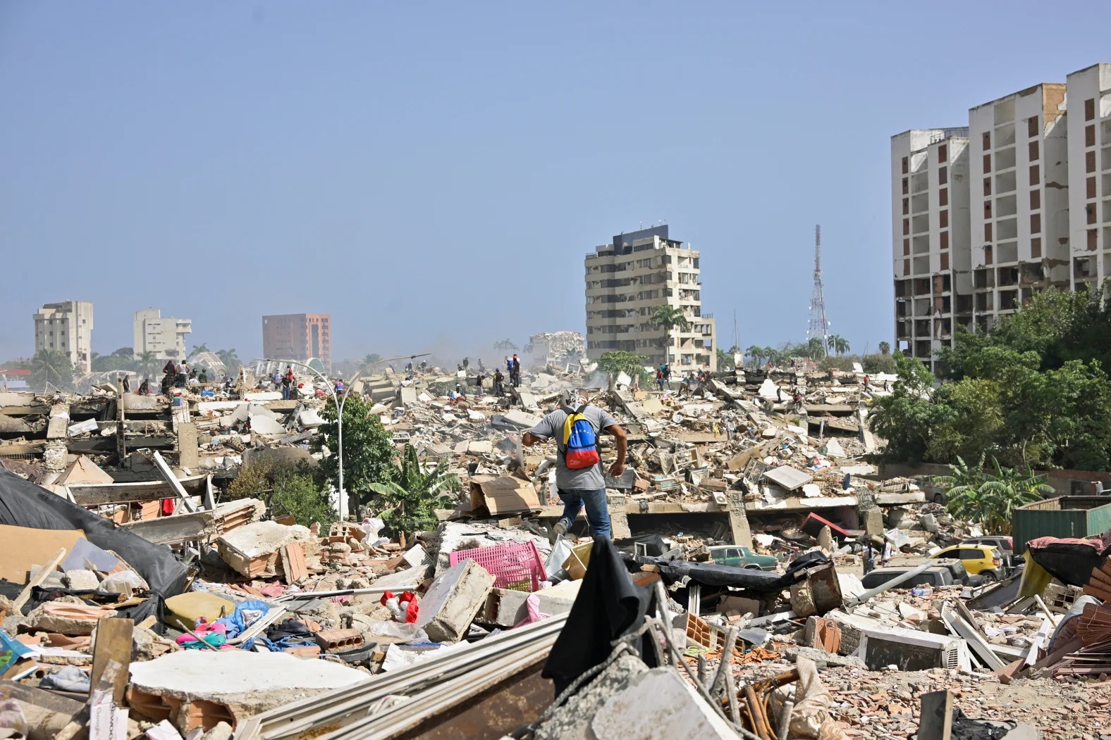Terremoto en Venezuela: continúa la búsqueda de sobrevivientes mientras aumenta la presión por la ayuda humanitaria